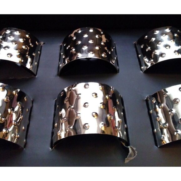 Tahari Home 6 Silver Studded Napkin Rings - Picture 3 of 5